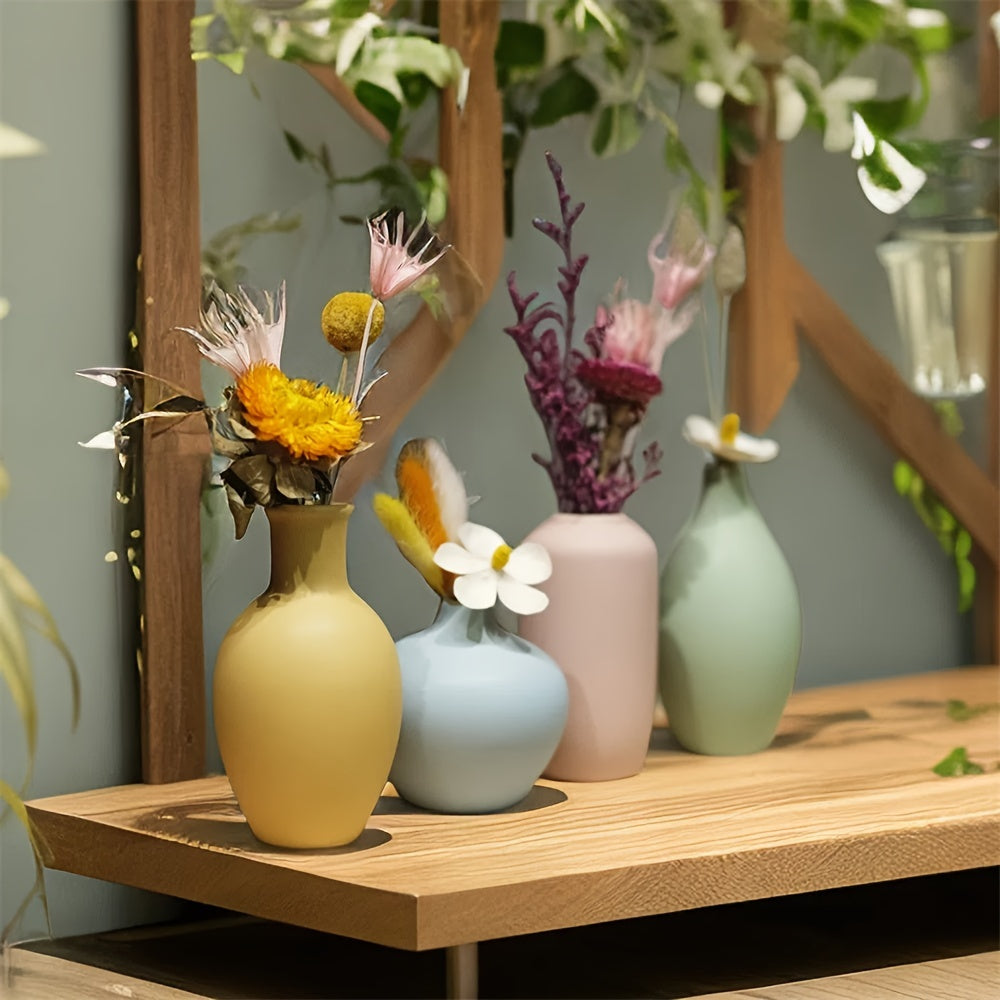 Set of 4 Modern Ceramic Vases: Minimalist Style, Perfect for Home Decor - Available in Various Sizes and Colors