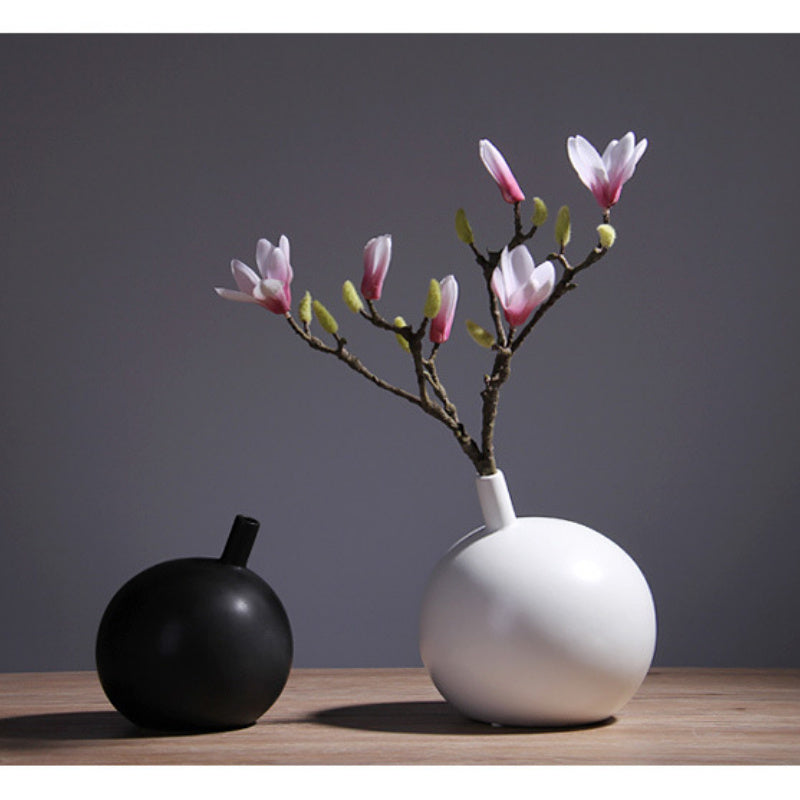 Creative Round Slanted Mouth Ceramic Black and White Vase