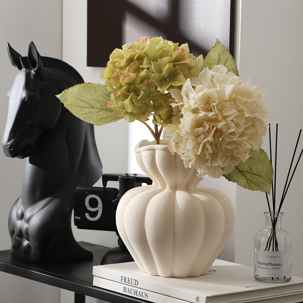 Elegant Ceramic Vase Modern Ceramic Vases with Ribbed Texture | Elegant French-Style Decorative Flower Pots for Living Room, Bedroom, or Kitchen, Black and White, No Electricity Needed, Bedroom Decor, Smooth Finish, Flower Vases